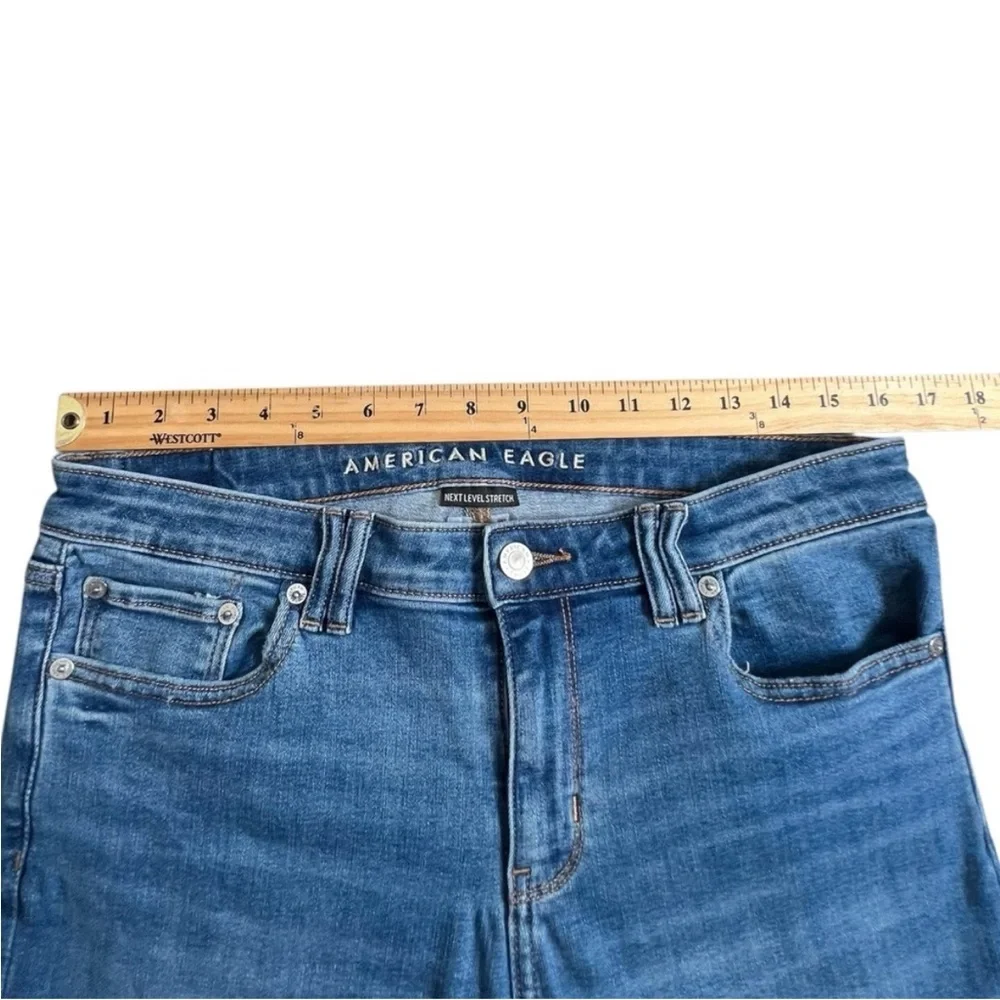 American Eagle Low-Rise Flare Jeans - Picture 5 of 7